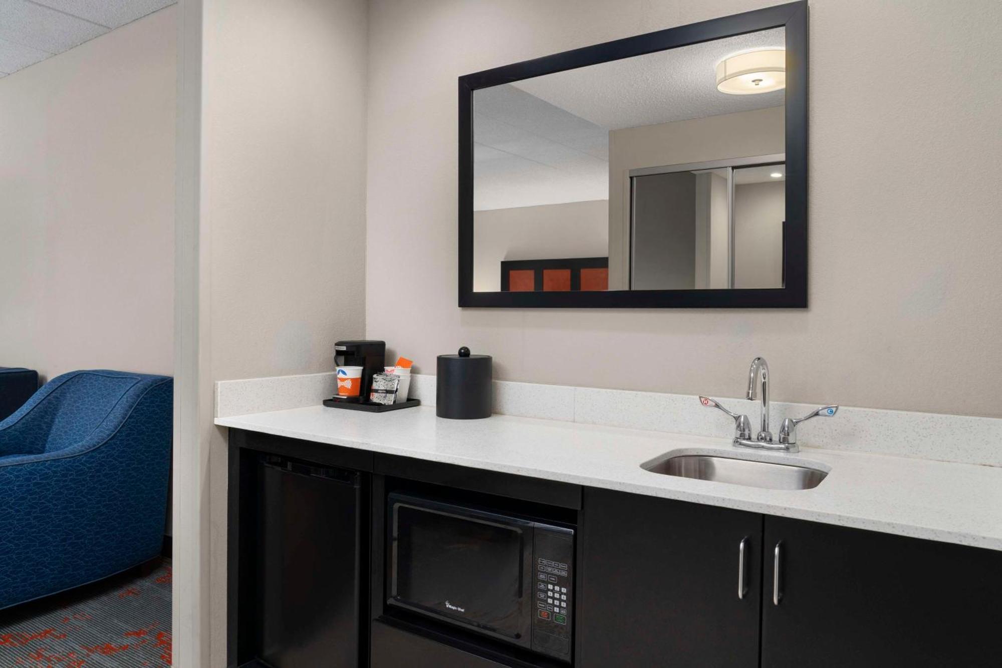 Hampton Inn Stafford / Quantico-Aquia Bagian luar foto